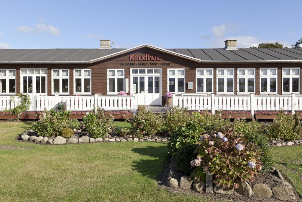 Knudhule Badehotel Ry Exterior photo